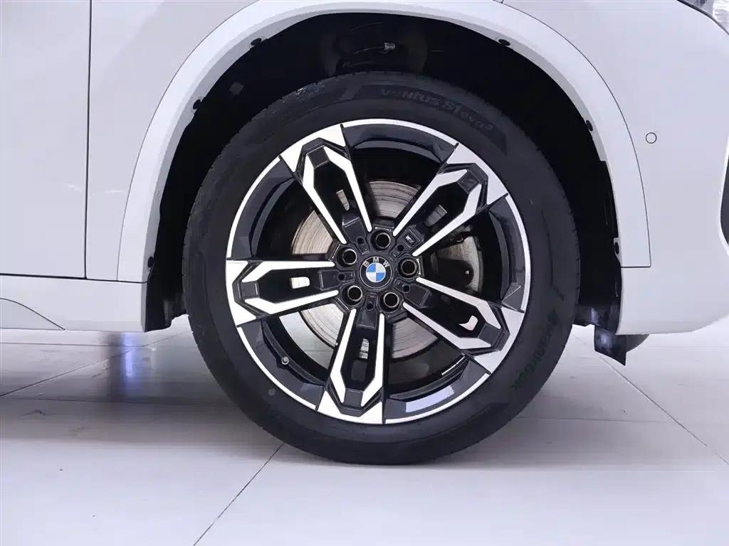 BMW X1 2023 sDrive25Li M Sport Package — миниатюра 6