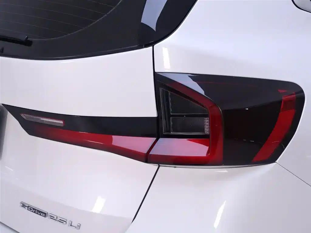 BMW X1 2023 sDrive25Li M Sport Package — миниатюра 9