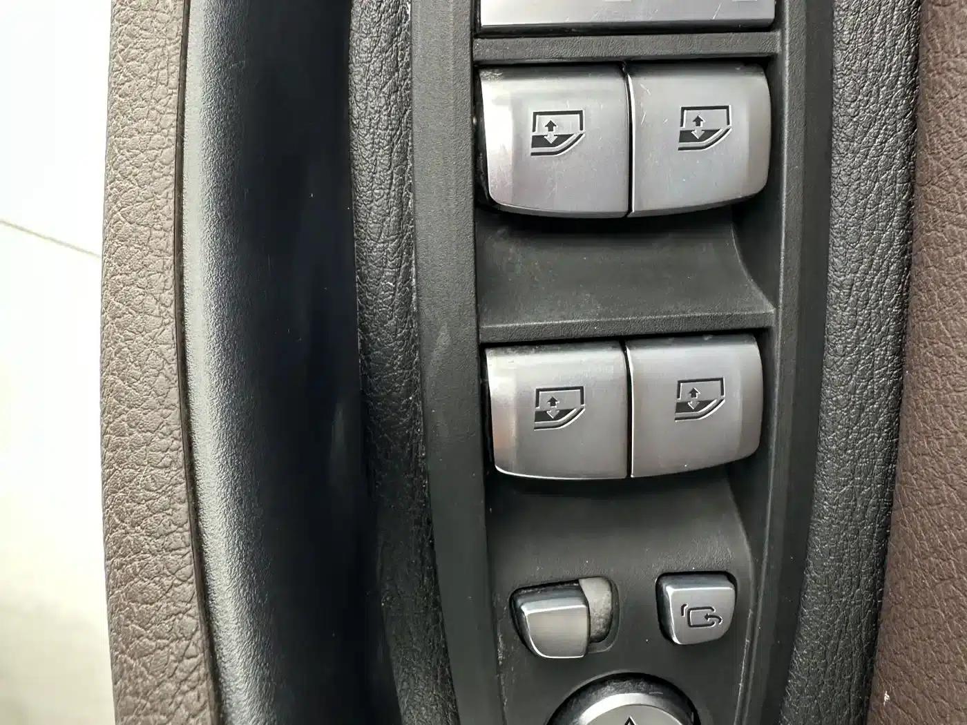 BMW X1 2022 sDrive20Li Fashion Edition — миниатюра 11