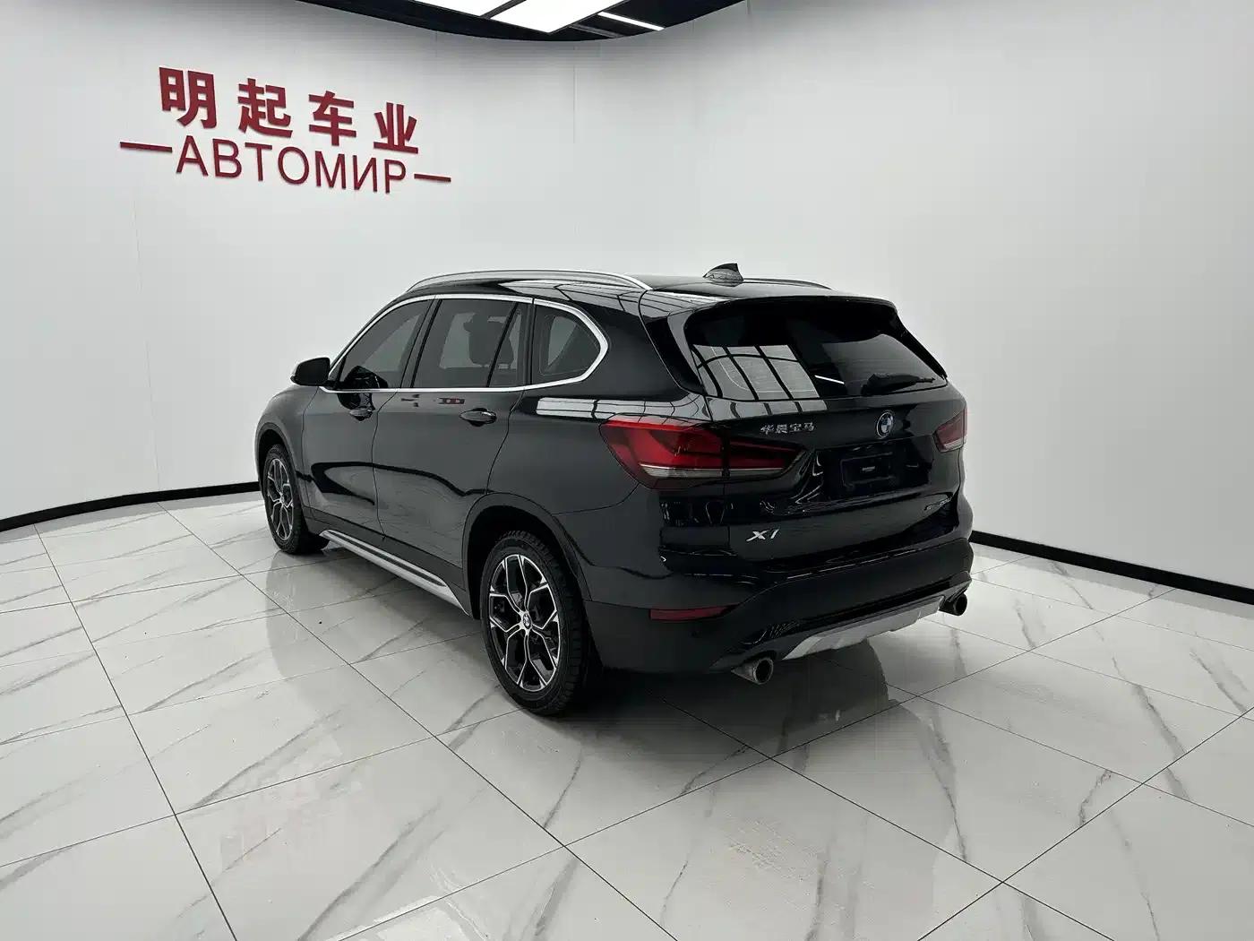 BMW X1 2022 sDrive20Li Fashion Edition — миниатюра 8
