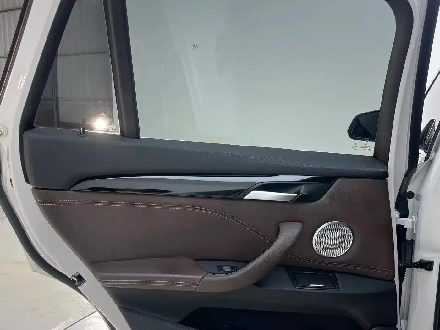 BMW X1 2022 sDrive20Li Fashion Edition — миниатюра 13
