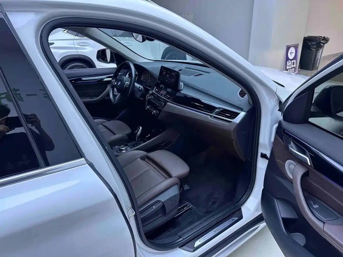 BMW X1 2022 sDrive20Li Premium — миниатюра 10