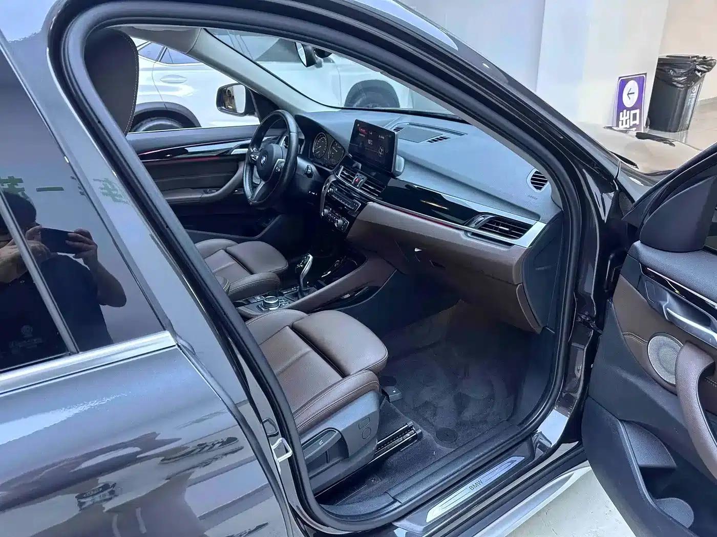 BMW X1 2022 sDrive20Li Premium — миниатюра 11
