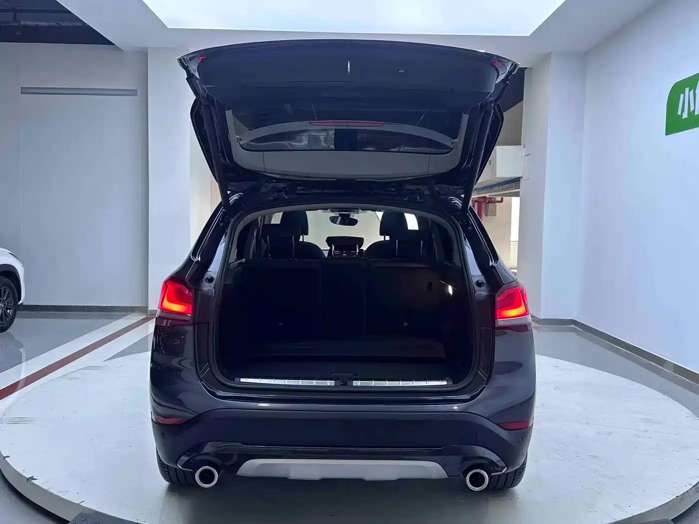 BMW X1 2022 sDrive20Li Premium — миниатюра 19