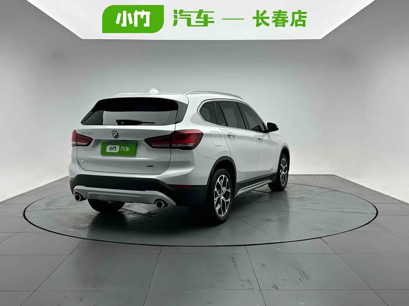 BMW X1 2022 sDrive20Li Fashion Edition — миниатюра 6