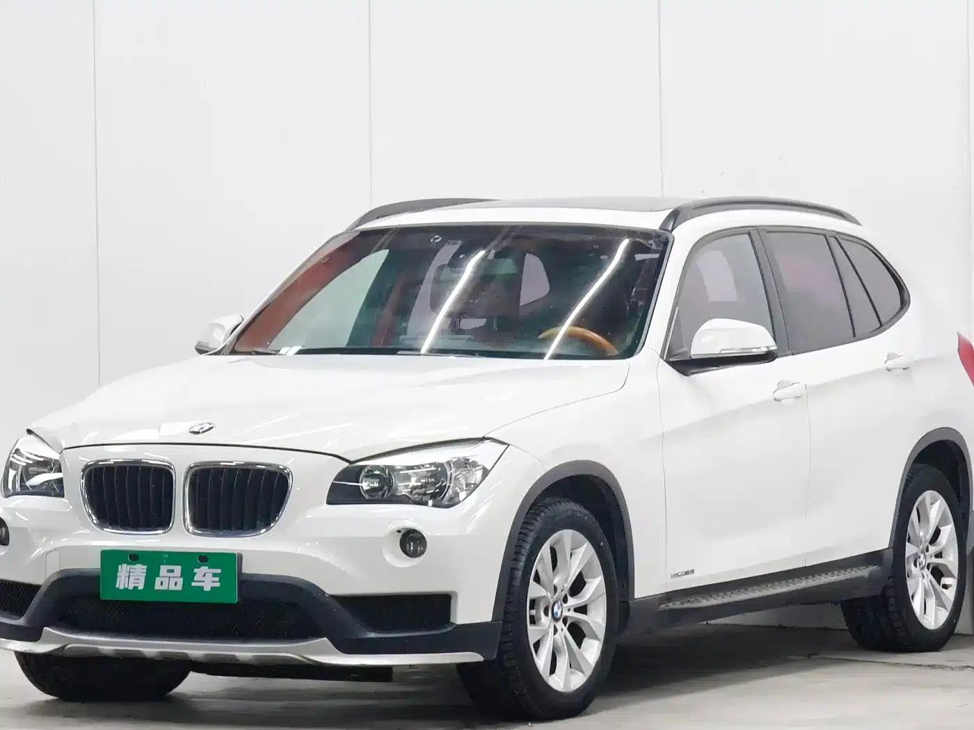 BMW X1 2014 sDrive18i Fashion Edition — миниатюра 1