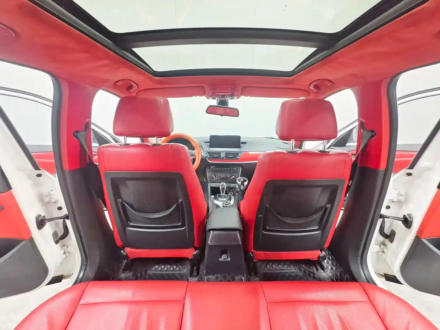 BMW X1 2014 sDrive18i Fashion Edition — миниатюра 10