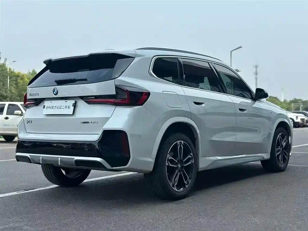 BMW X1 2023 sDrive25Li M Sport Package — миниатюра 12