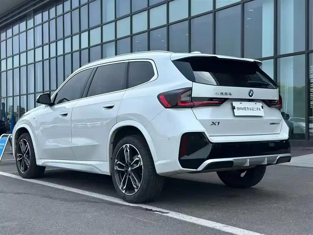 BMW X1 2023 sDrive25Li M Sport Package — миниатюра 13