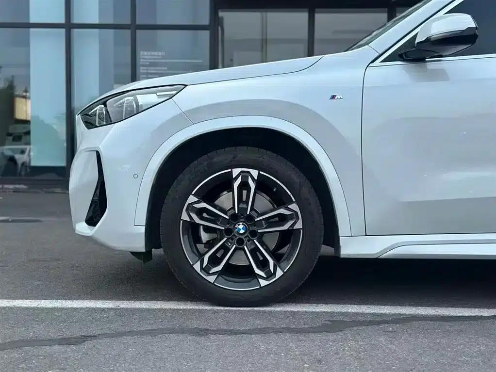 BMW X1 2023 sDrive25Li M Sport Package — миниатюра 14