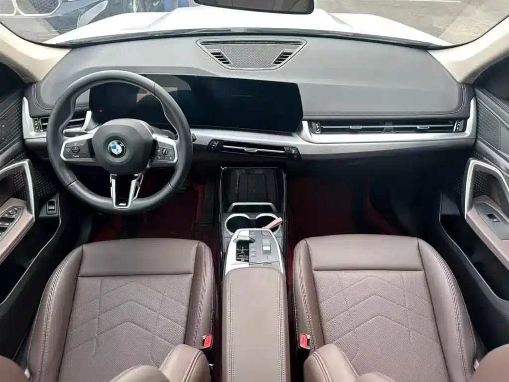 BMW X1 2023 sDrive25Li M Sport Package — миниатюра 17