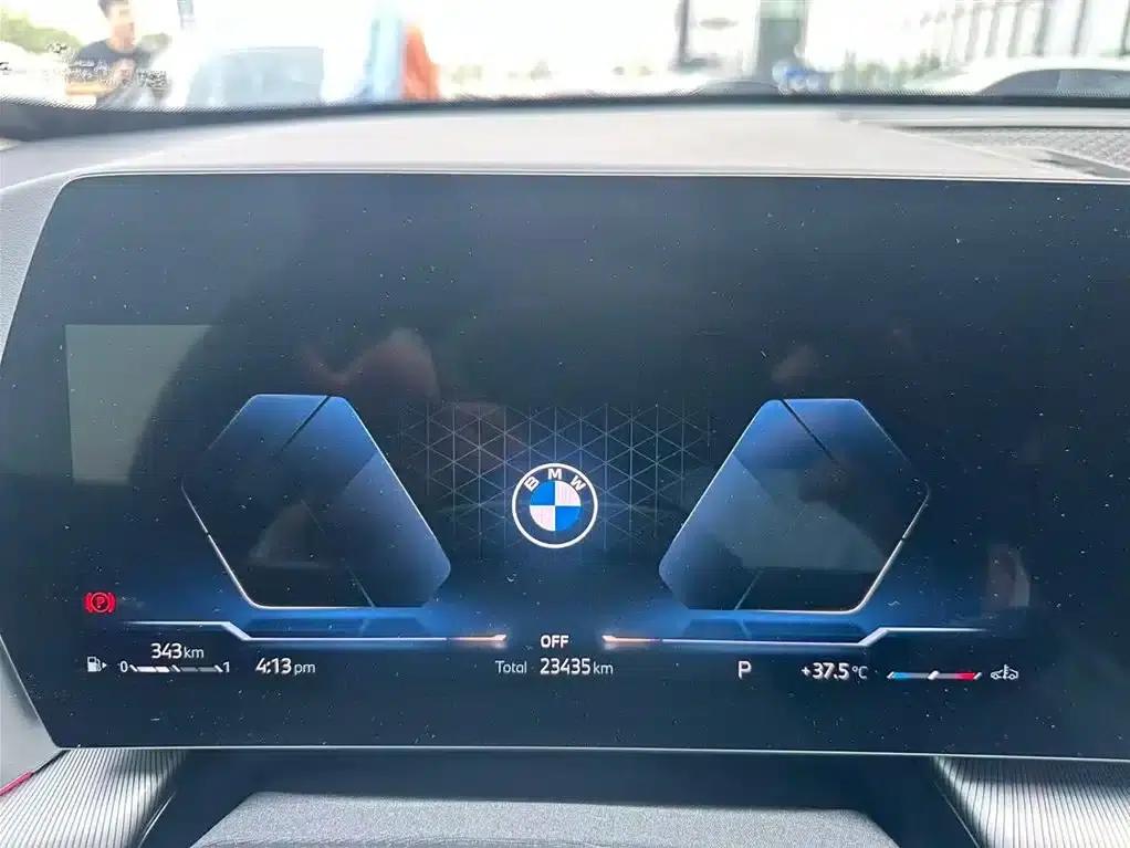 BMW X1 2023 sDrive25Li M Sport Package — миниатюра 4