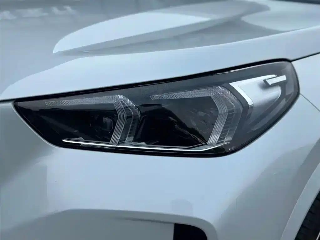 BMW X1 2023 sDrive25Li M Sport Package — миниатюра 7