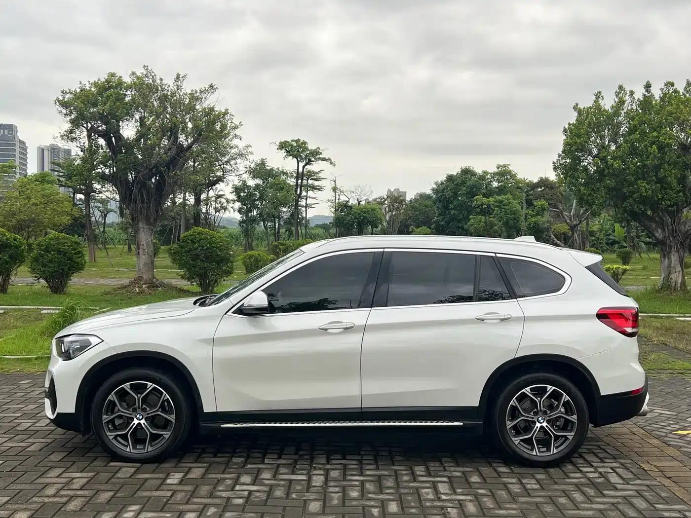 BMW X1 2021 Facelift sDrive25Li Leading Edition — миниатюра 4