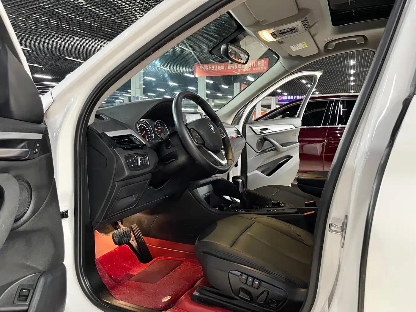 BMW X1 2019 sDrive18Li Fashion Edition — миниатюра 7