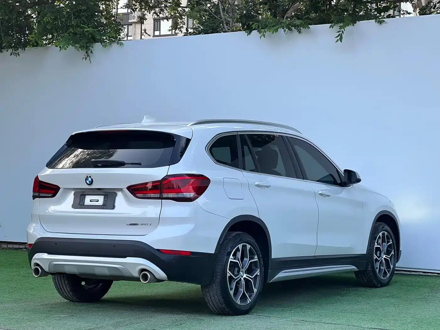 BMW X1 2022 xDrive25Li Premium — миниатюра 7