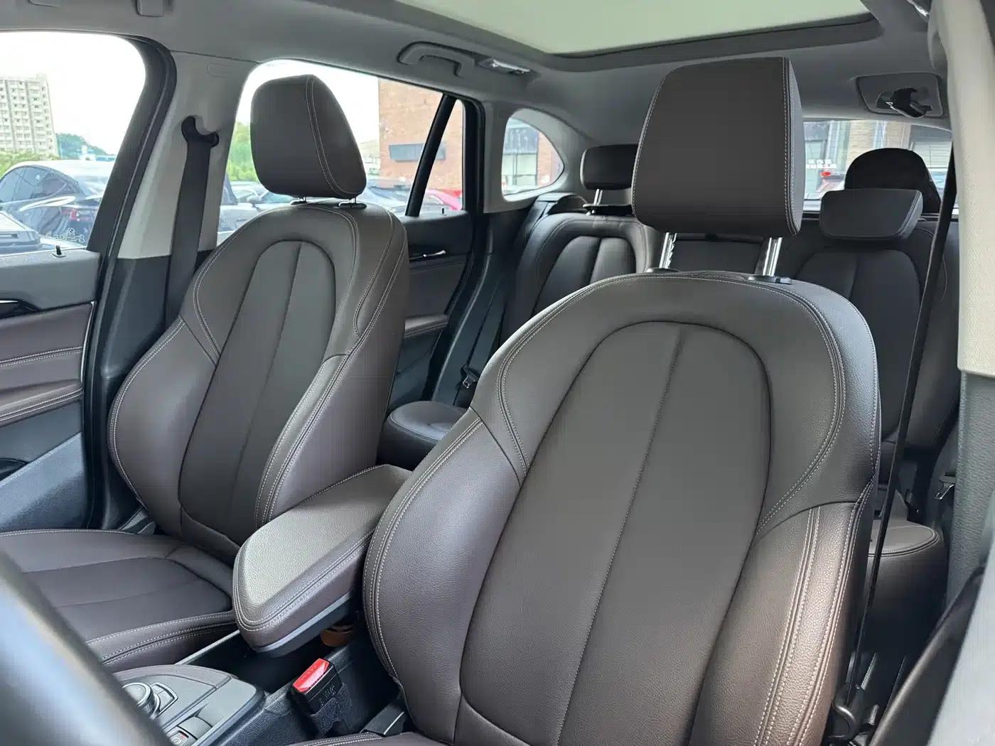 BMW X1 2022 sDrive25Li Leading Edition — миниатюра 18