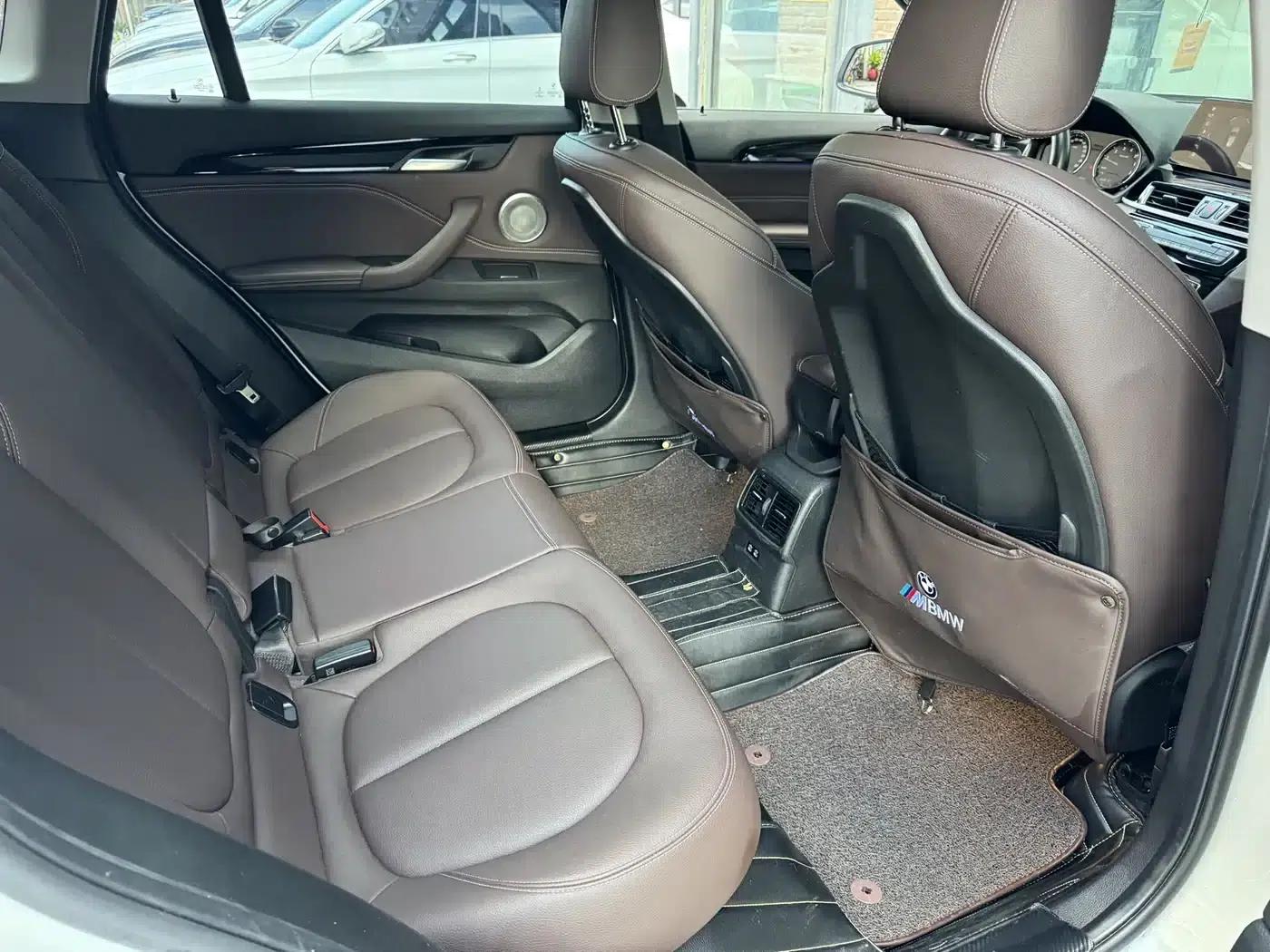 BMW X1 2022 sDrive25Li Leading Edition — миниатюра 19