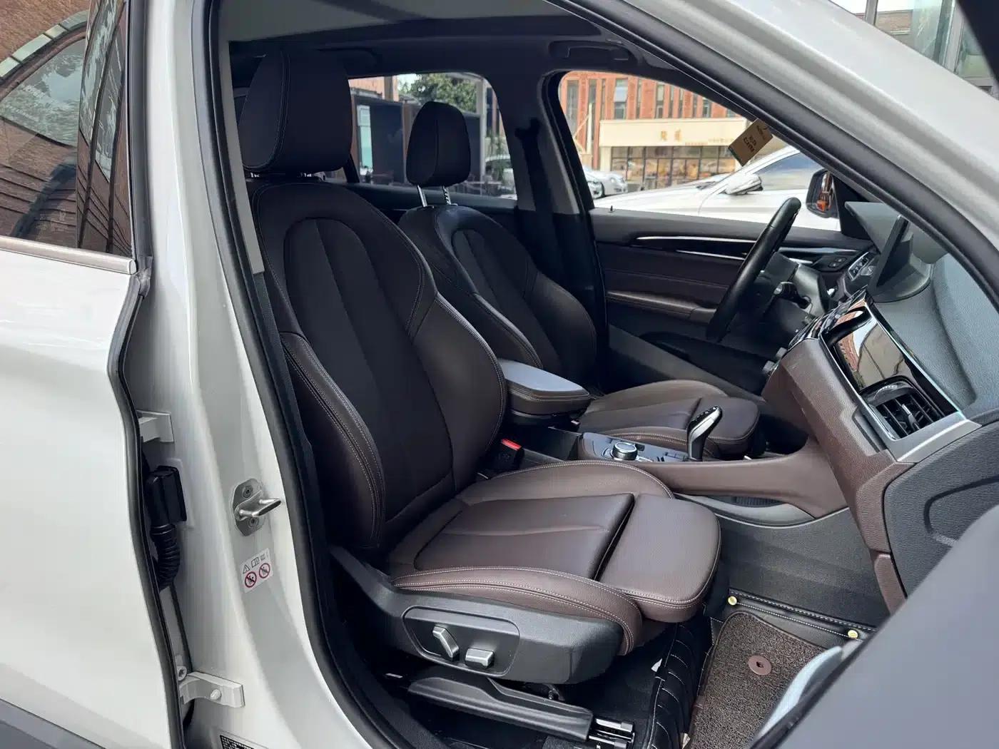 BMW X1 2022 sDrive25Li Leading Edition — миниатюра 20