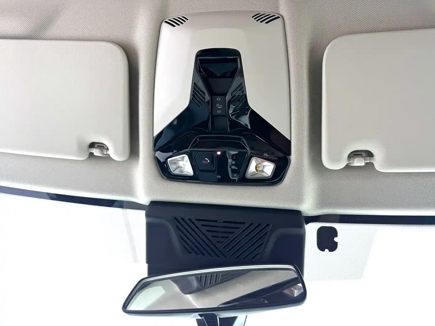 2023 BMW X1 sDrive20Li X Design Package — миниатюра 15