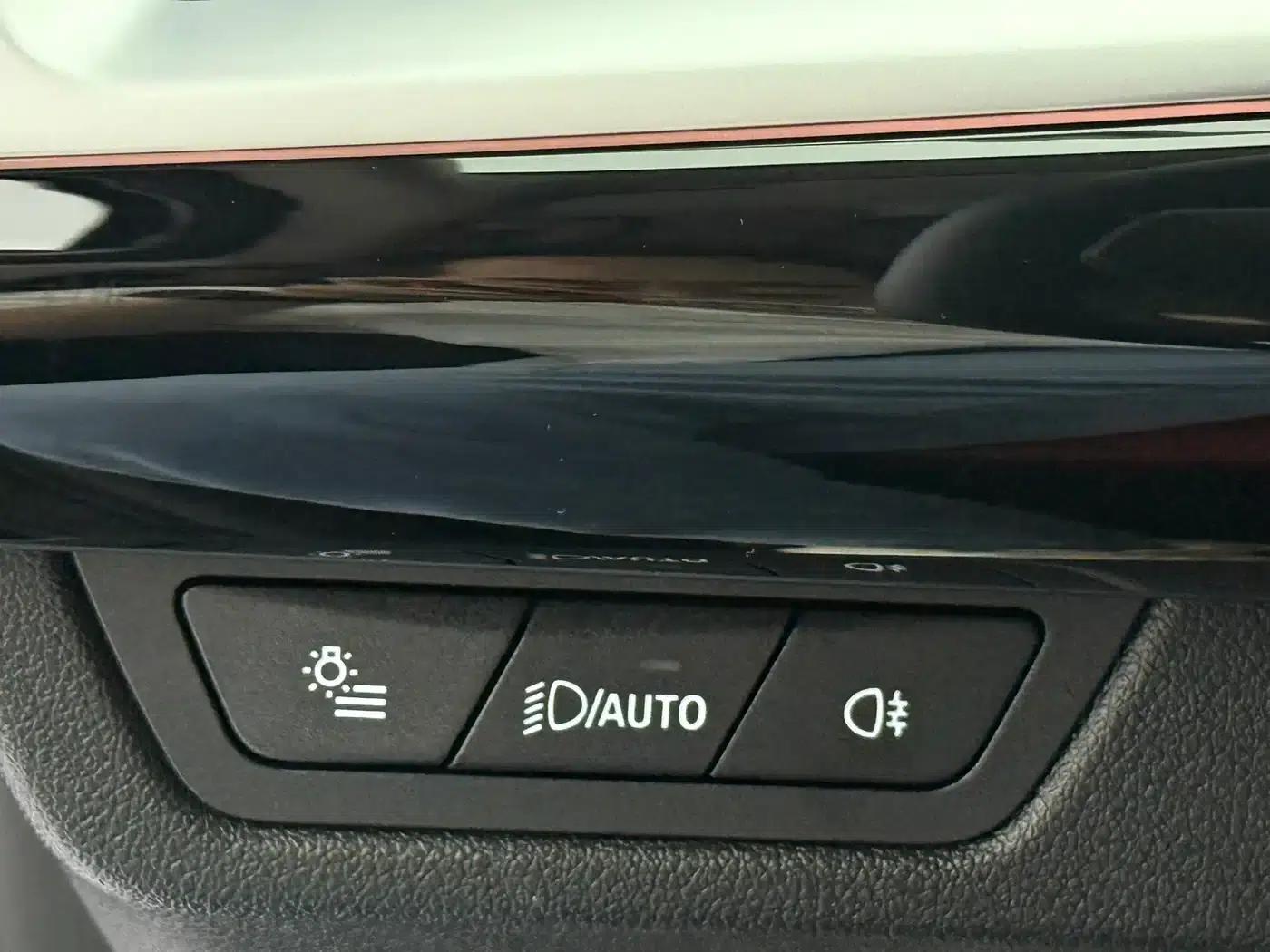 2023 BMW X1 sDrive20Li X Design Package — миниатюра 18