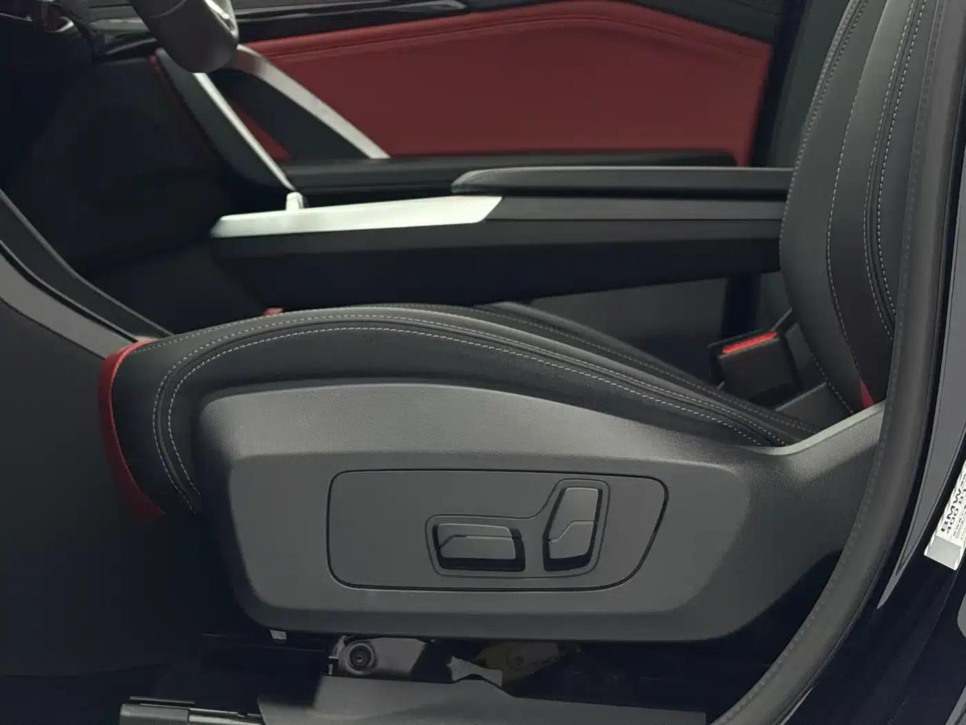 2023 BMW X1 sDrive20Li X Design Package — миниатюра 22