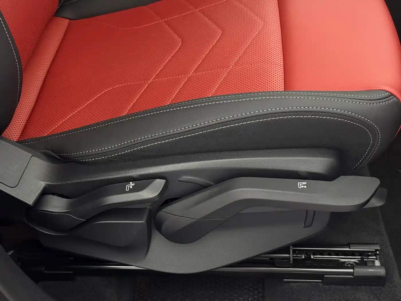 2023 BMW X1 sDrive20Li X Design Package — миниатюра 24