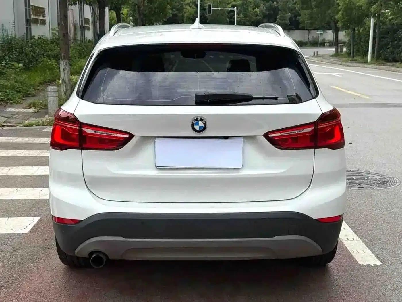 BMW X1 2018 sDrive18Li Fashion Edition — миниатюра 13
