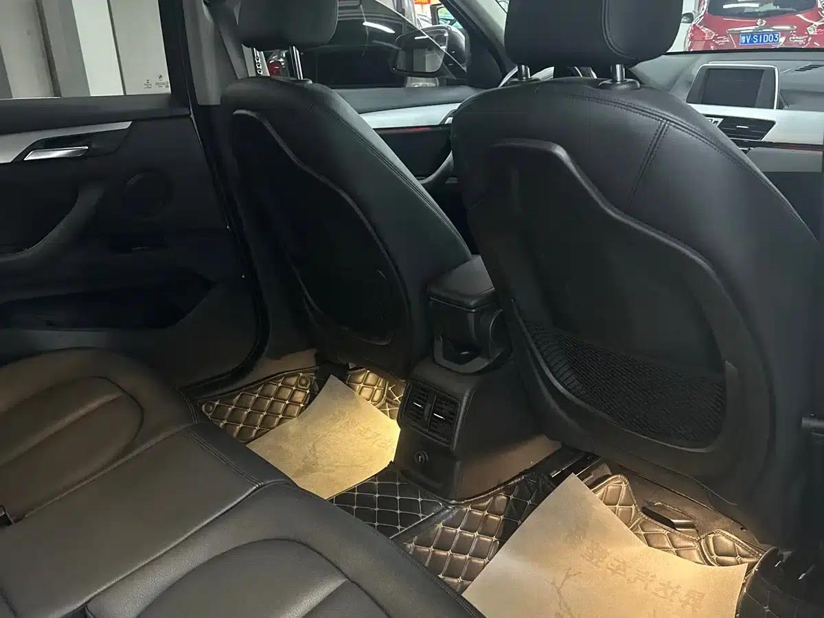 BMW X1 2018 sDrive18Li Fashion Edition — миниатюра 5