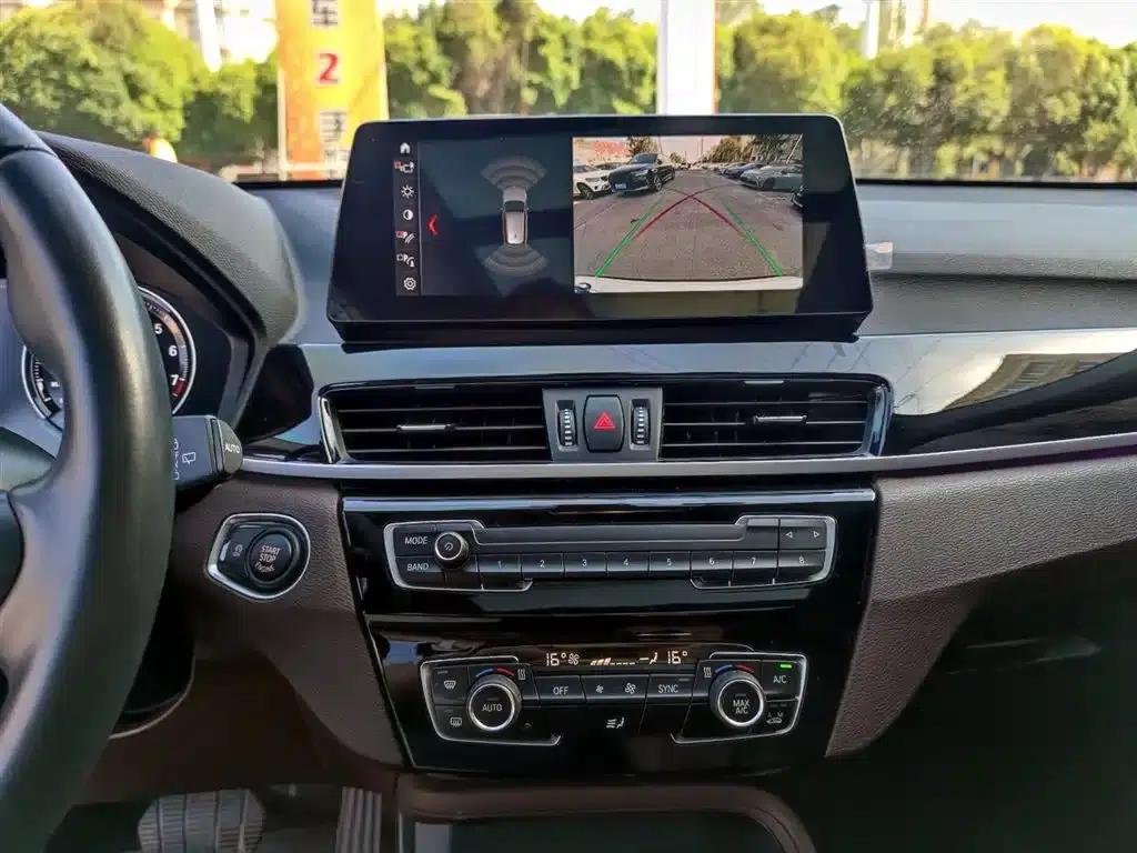 BMW X1 2022 sDrive25Li Leading Edition — миниатюра 13