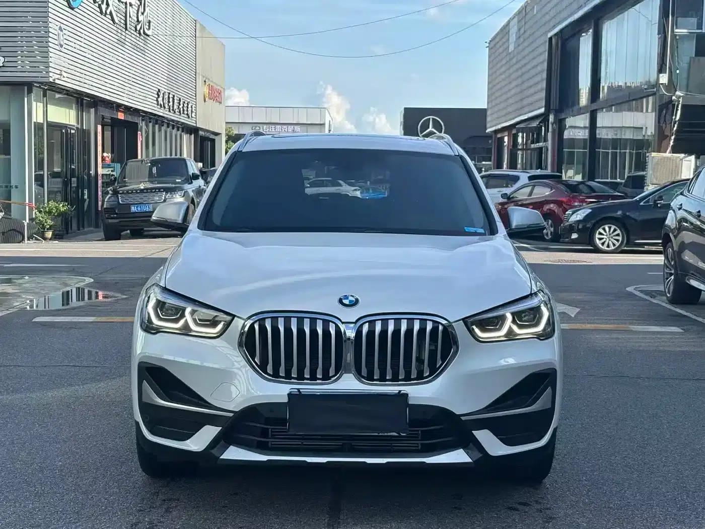 BMW X1 2022 sDrive20Li Premium — миниатюра 2