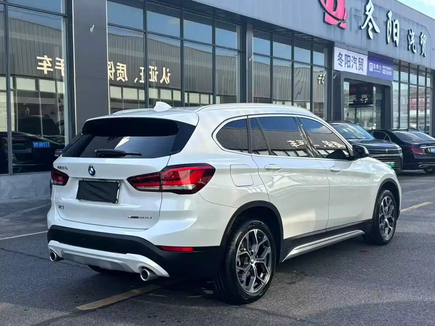 BMW X1 2022 sDrive20Li Premium — миниатюра 12