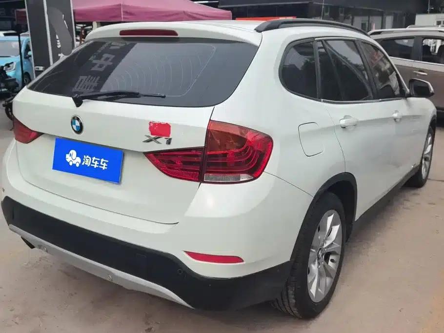 BMW X1 2013 sDrive18i Leading Edition — миниатюра 3