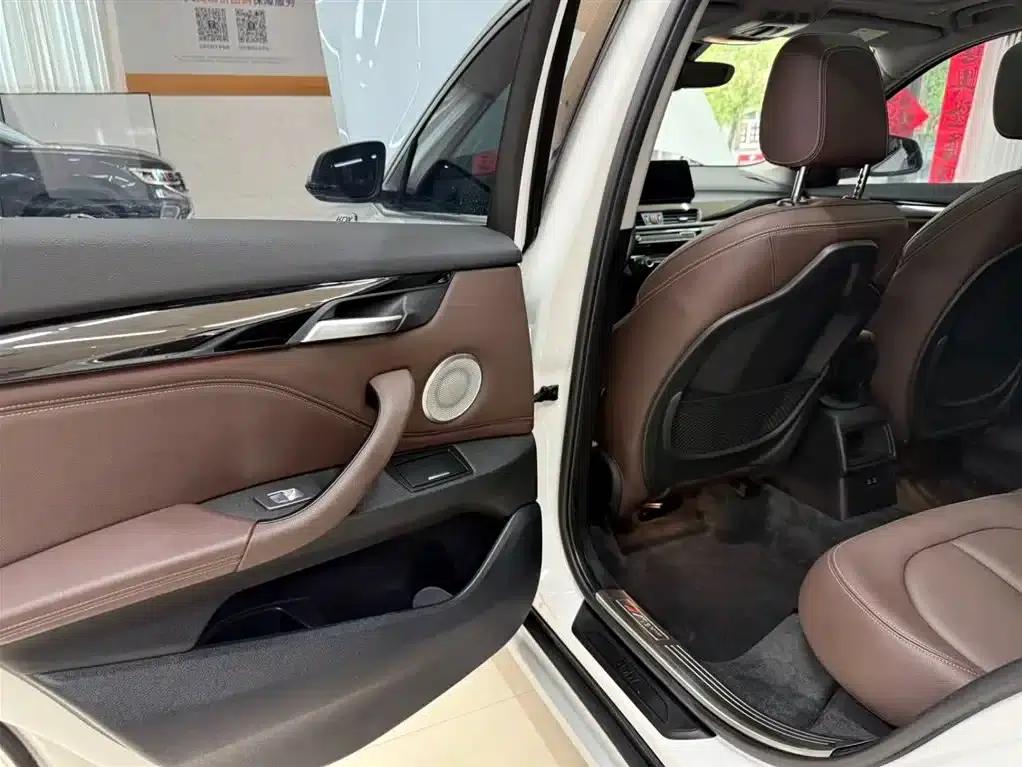 BMW X1 2022 sDrive20Li Fashion Edition — миниатюра 17