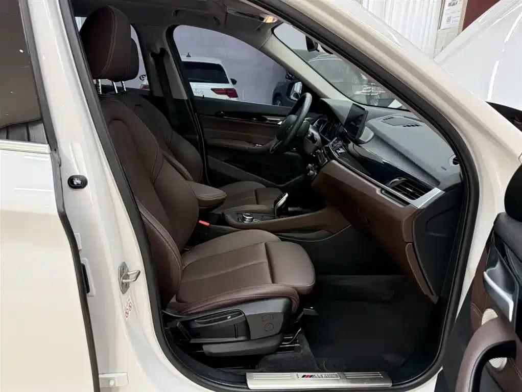 BMW X1 2022 sDrive20Li Fashion Edition — миниатюра 20