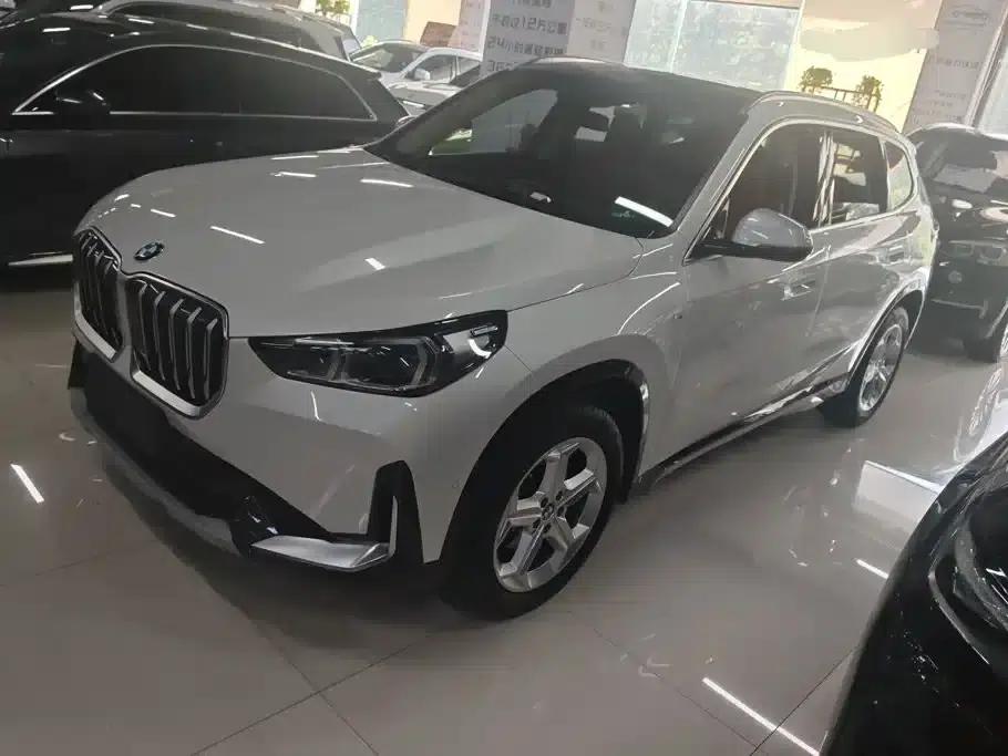 2023 BMW X1 sDrive20Li X Design Package — миниатюра 1