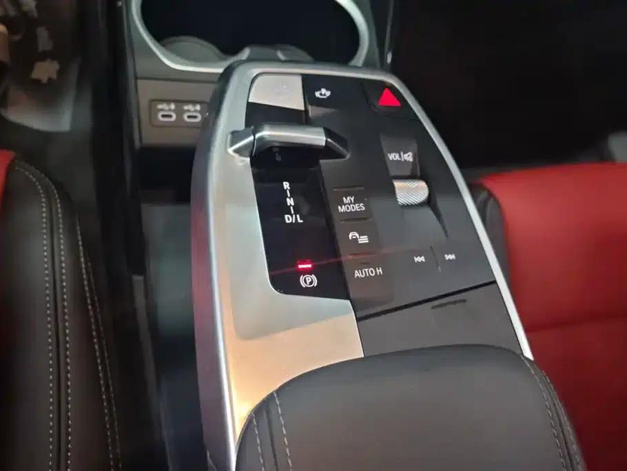 2023 BMW X1 sDrive20Li X Design Package — миниатюра 16