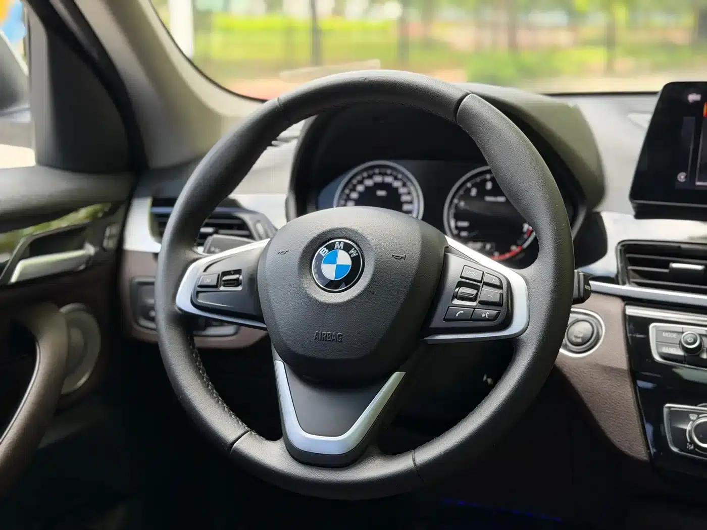 BMW X1 2021 sDrive20Li Fashion Edition — миниатюра 16