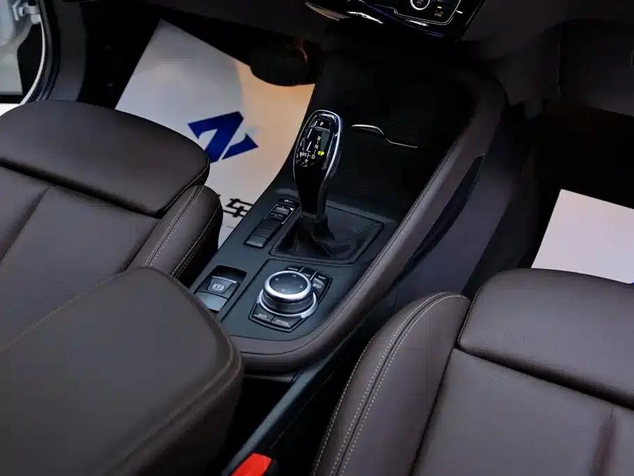 BMW X1 2021 sDrive25Li Leading Edition — миниатюра 21