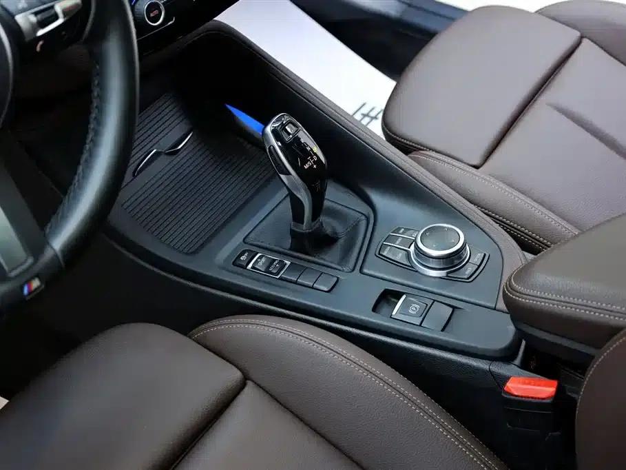 BMW X1 2021 sDrive25Li Leading Edition — миниатюра 22