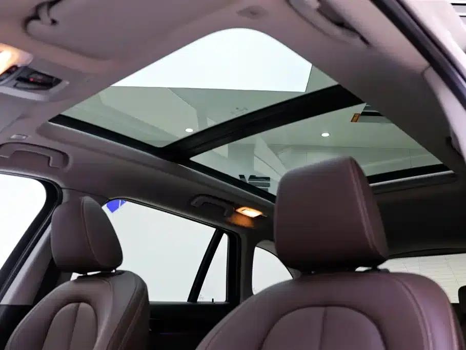 BMW X1 2021 sDrive25Li Leading Edition — миниатюра 26