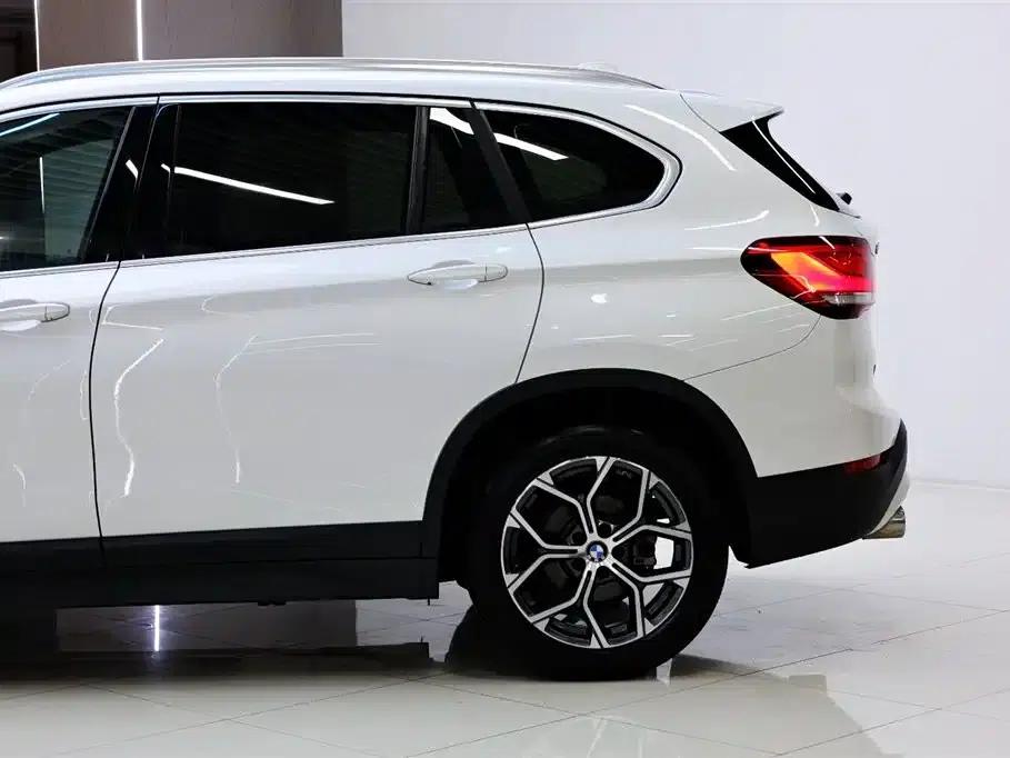 BMW X1 2021 sDrive25Li Leading Edition — миниатюра 4