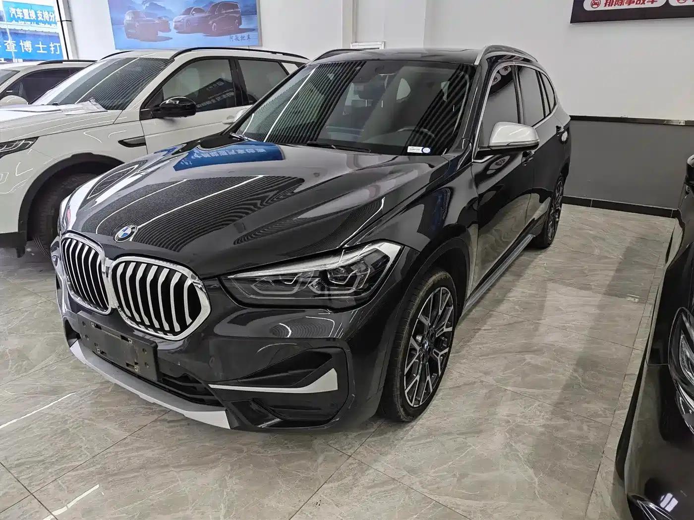 BMW X1 2022 sDrive25Li Leading Edition — миниатюра 1