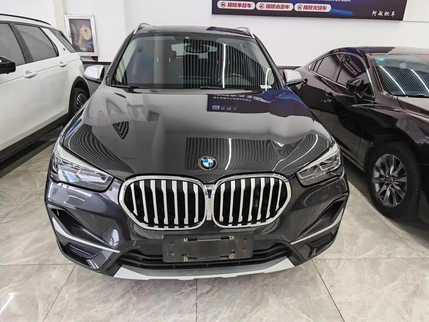 BMW X1 2022 sDrive25Li Leading Edition — миниатюра 2
