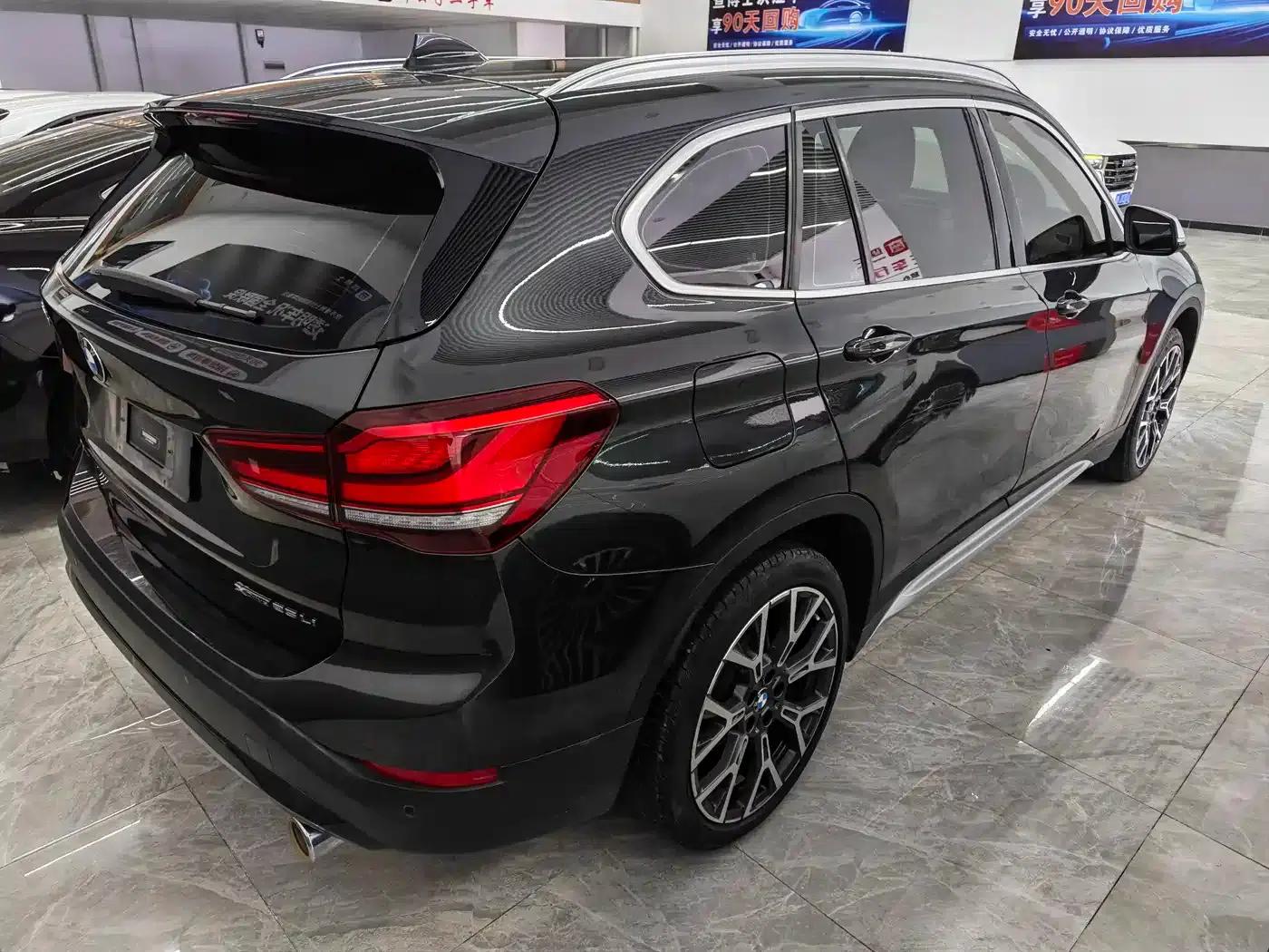 BMW X1 2022 sDrive25Li Leading Edition — миниатюра 14