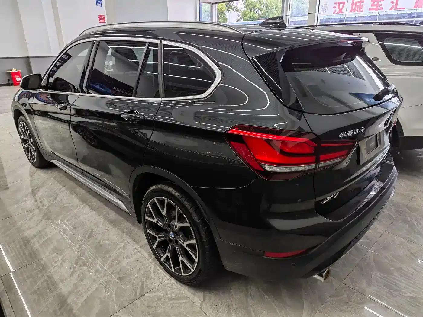 BMW X1 2022 sDrive25Li Leading Edition — миниатюра 15