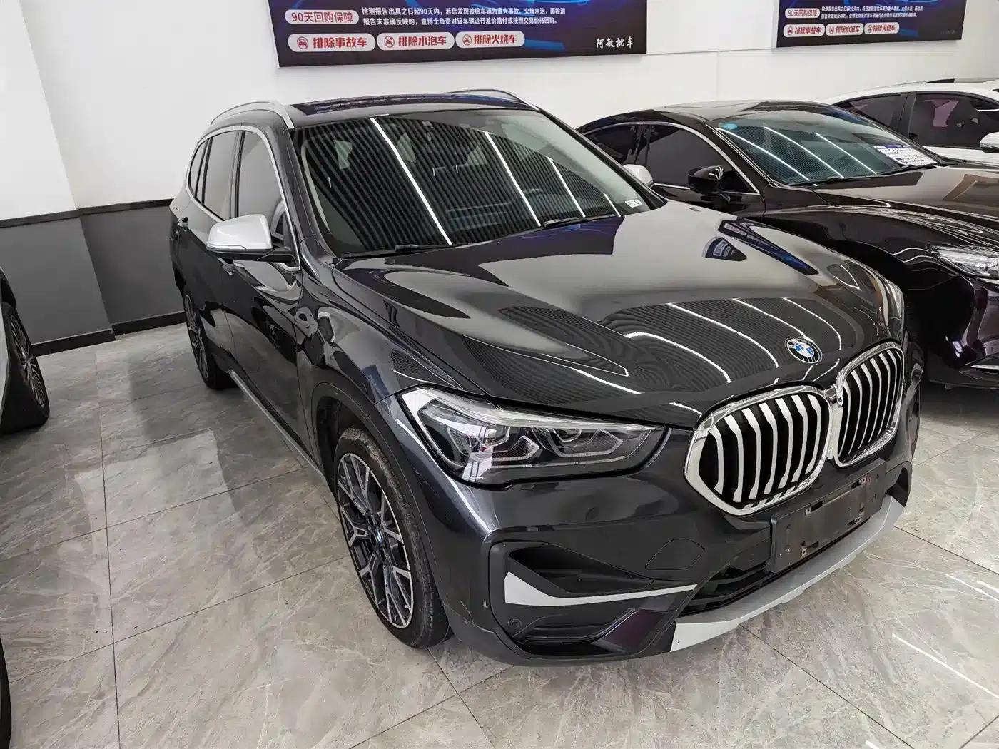 BMW X1 2022 sDrive25Li Leading Edition — миниатюра 3