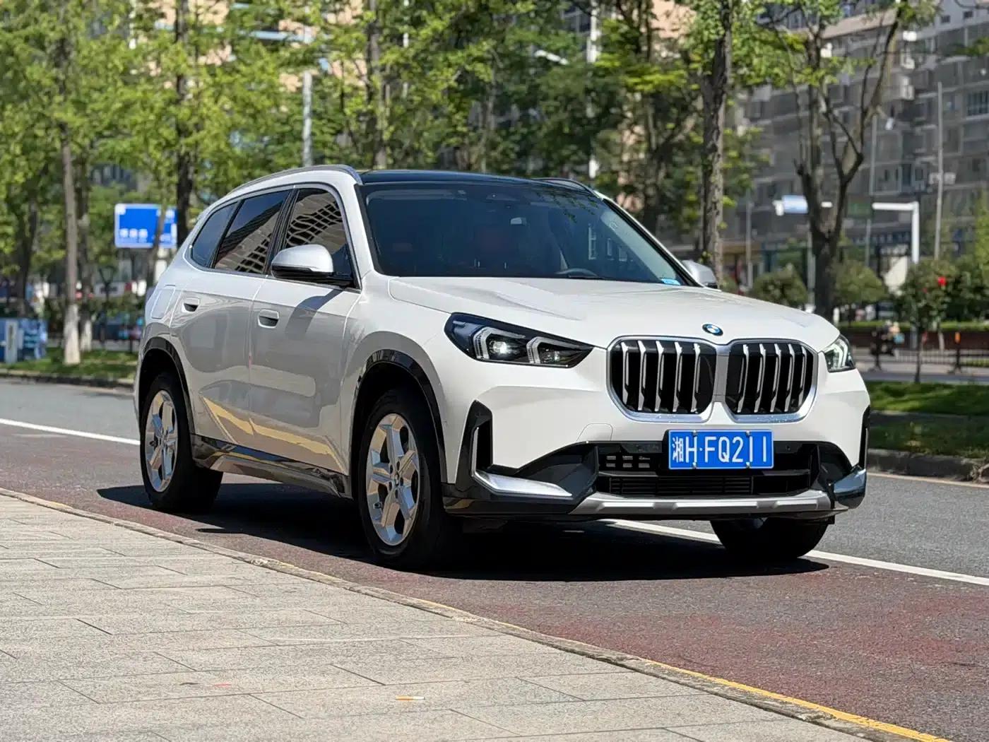 2023 BMW X1 sDrive20Li X Design Package — миниатюра 3