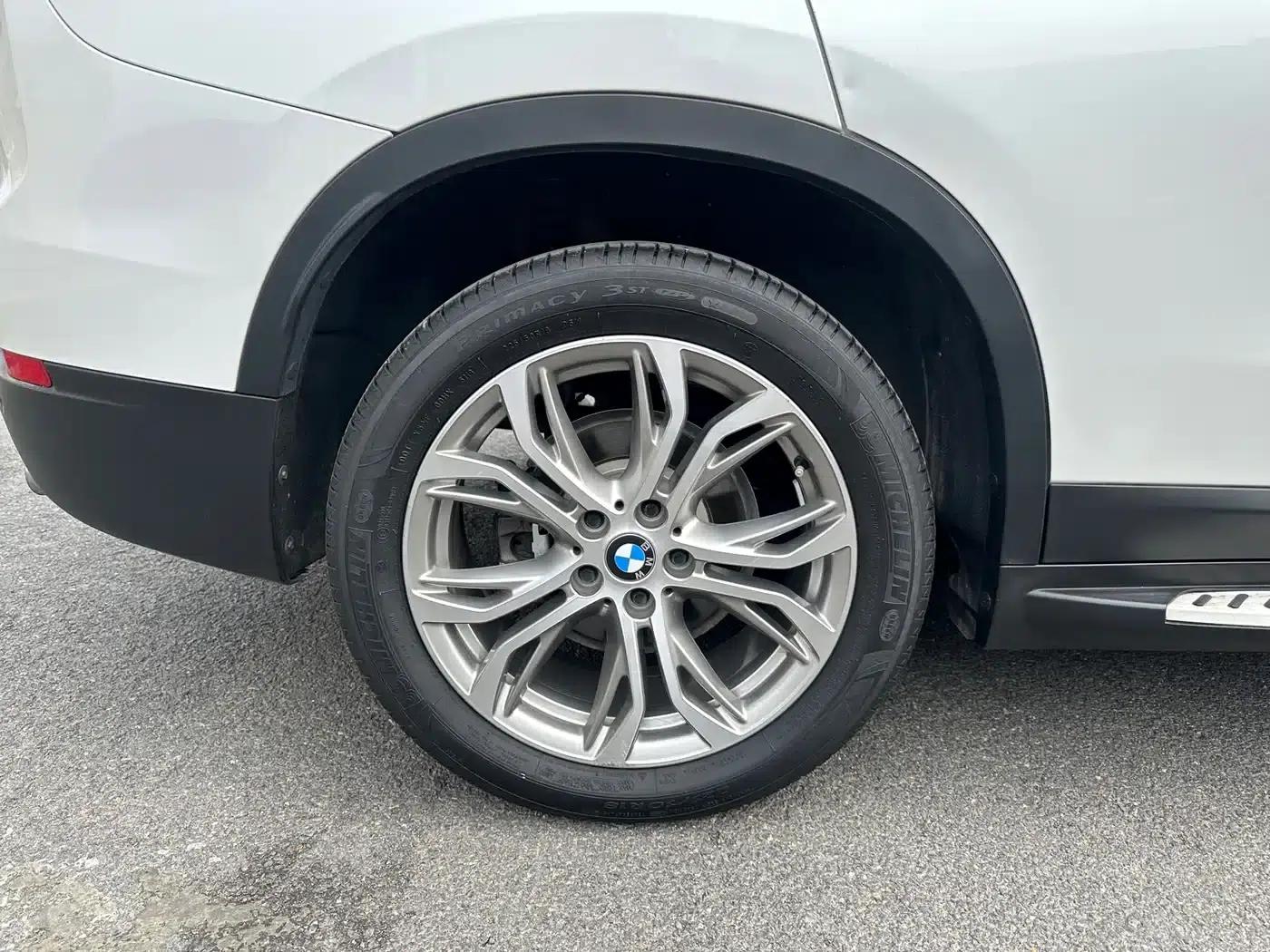 BMW X1 2019 sDrive20Li Leading Edition — миниатюра 12