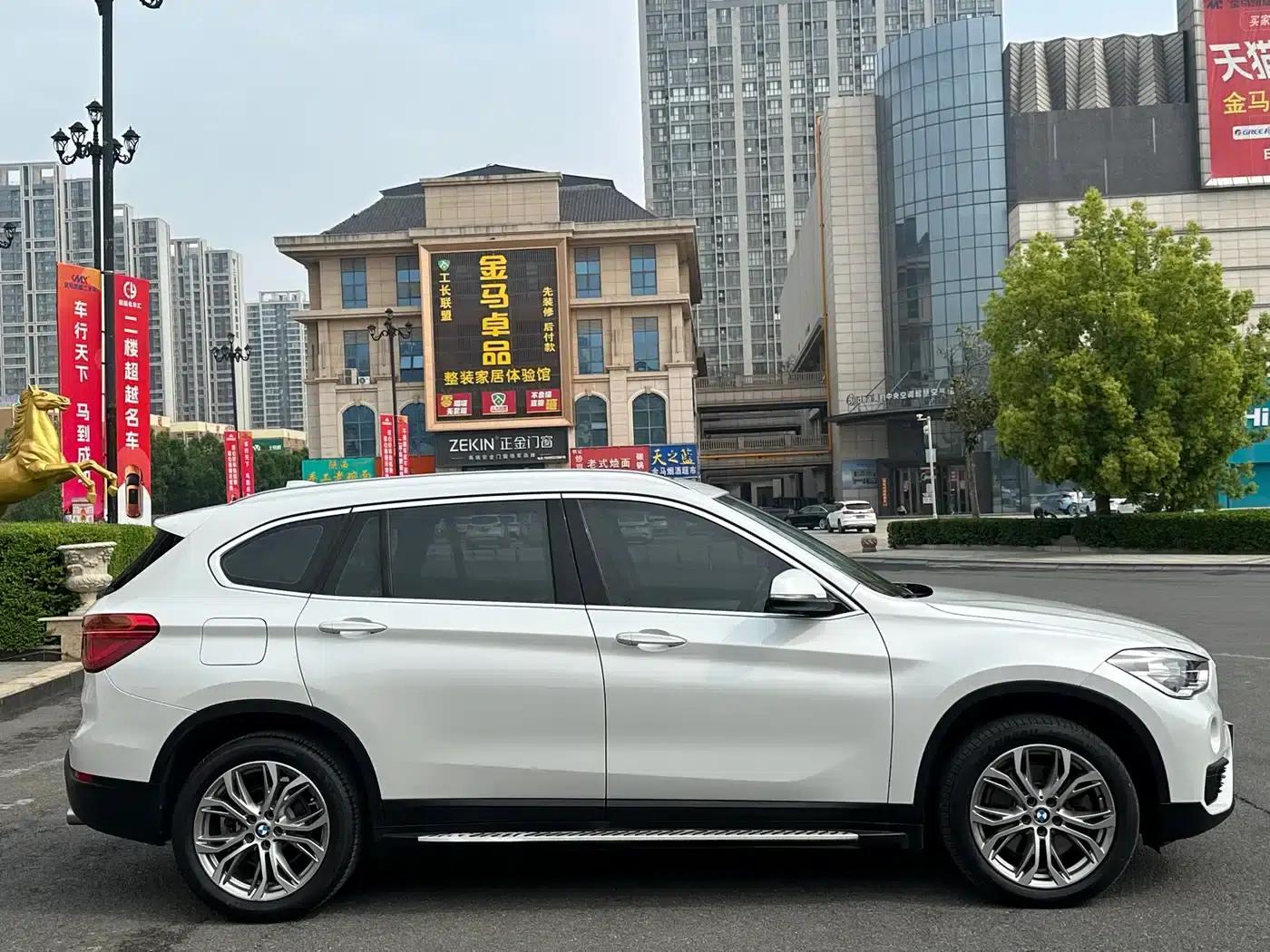 BMW X1 2019 sDrive20Li Leading Edition — миниатюра 3